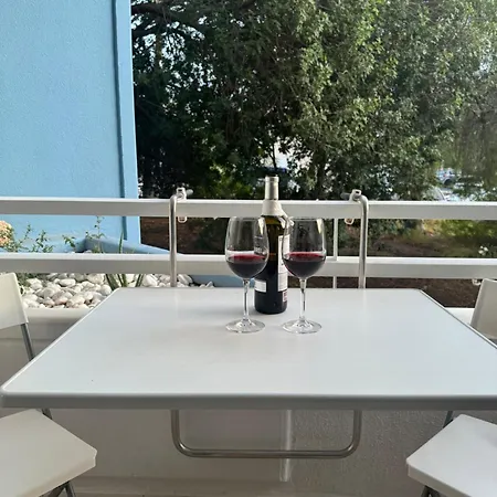 Island Paradise A With A Kitchenette, Private Bathroom And Balcony, In A Complex With 3 Swimming Pools, 800m Away From The Ocean Front *