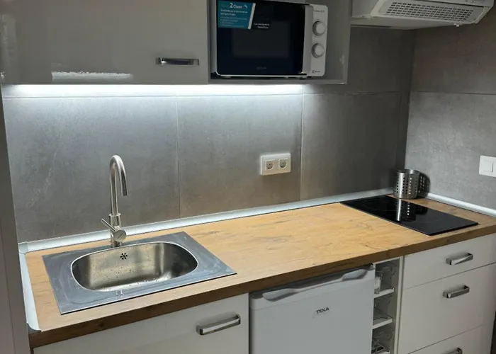 Island Paradise A With A Kitchenette, Private Bathroom And Balcony, In A Complex With 3 Swimming Pools, 800m Away From The Ocean Front