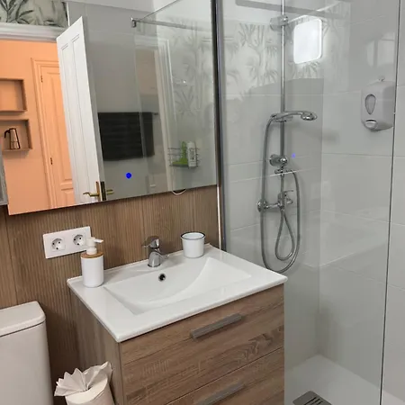 Island Paradise A With A Kitchenette, Private Bathroom And Balcony, In A Complex With 3 Swimming Pools, 800m Away From The Ocean Front