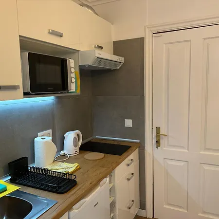 Island Paradise A With A Kitchenette, Private Bathroom And Balcony, In A Complex With 3 Swimming Pools, 800m Away From The Ocean Front * San Miguel de Abona