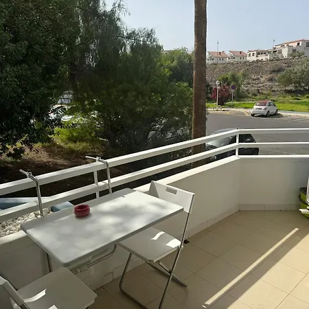 Apartment Island Paradise A With A Kitchenette, Private Bathroom And Balcony, In A Complex With 3 Swimming Pools, 800m Away From The Ocean Front