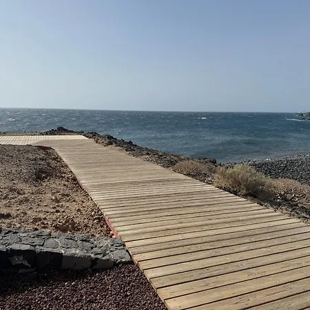 Apartment Island Paradise A With A Kitchenette, Private Bathroom And Balcony, In A Complex With 3 Swimming Pools, 800m Away From The Ocean Front *