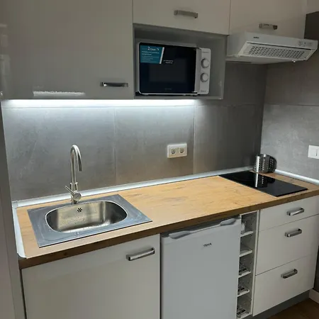 Island Paradise A With A Kitchenette, Private Bathroom And Balcony, In A Complex With 3 Swimming Pools, 800m Away From The Ocean Front