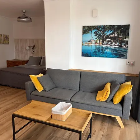 Apartament Island Paradise A With A Kitchenette, Private Bathroom And Balcony, In A Complex With 3 Swimming Pools, 800m Away From The Ocean Front *