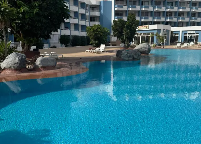 Апартаменты Island Paradise A With A Kitchenette, Private Bathroom And Balcony, In A Complex With 3 Swimming Pools, 800m Away From The Ocean Front