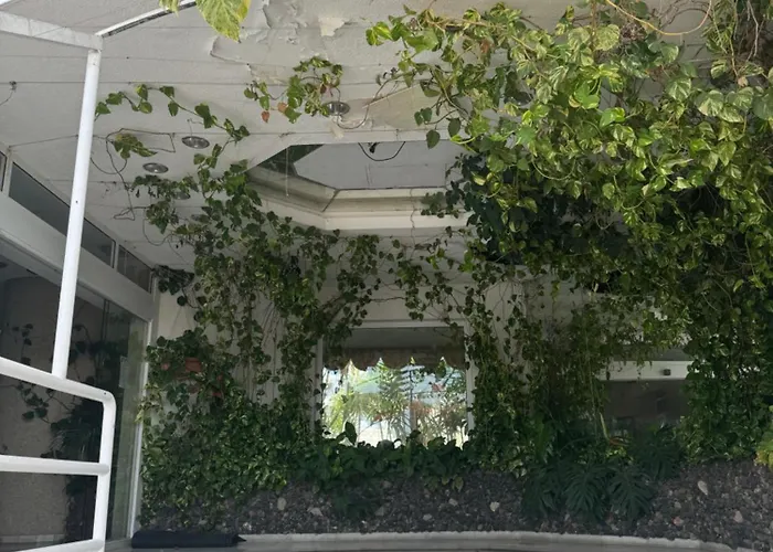 Island Paradise A With A Kitchenette, Private Bathroom And Balcony, In A Complex With 3 Swimming Pools, 800m Away From The Ocean Front Сан Мигель